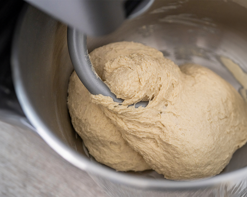 Kithcenmachine-Probaker-KM1-70_sticky-dough.jpg